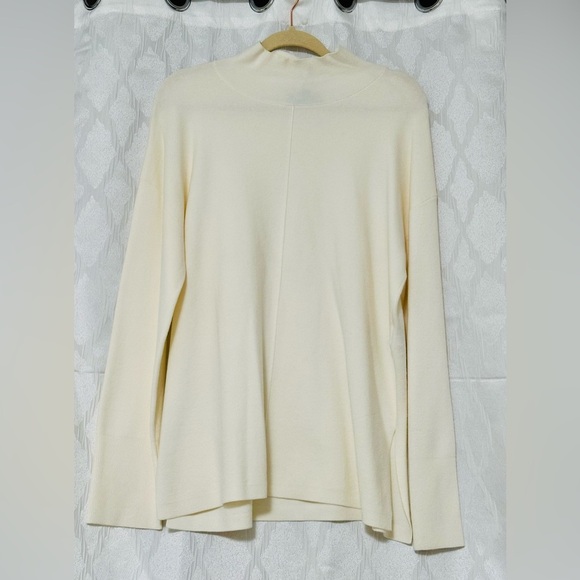 Banana Republic Cream Mock Turtleneck Sweater NWT - Picture 1 of 13